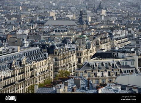 Boulevard haussmann hi-res stock photography and images - Alamy