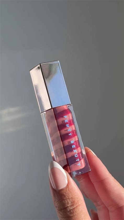 👄💋🫦😱Fenty Beauty by Rihanna Gloss Bomb Swirl Twisted Lip Luminizer