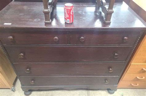 Depression Era Mahogany Dresser Finish Wear Dixon S Auction At Crumpton