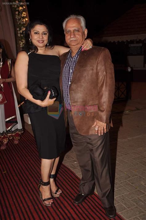 Kiran Sippy Ramesh Sippy Snapped At Rakesh Jhunjhunwala S Wedding