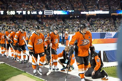 Ducks Stadium Series