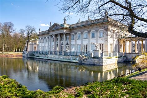 Lazienki Park and Royal Palace in Warsaw, Poland. Editorial Stock Image - Image of king, baroque ...