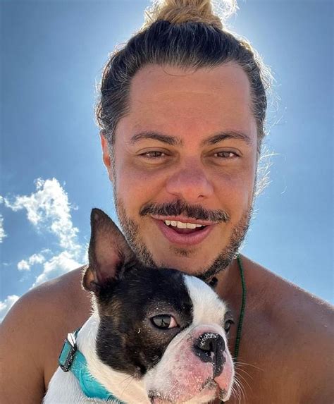 Marcus Majella Mostra Como Foi A Primeira Vez Do Cachorro Na Praia