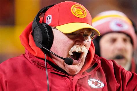 La Moustache De Lentraîneur Des Chiefs Andy Reid Avait Des Glaçons