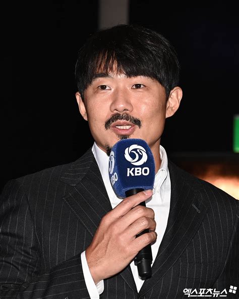 고교야구 5할타자 선택한 롯데 김민석 타격 자질 높게 평가 2023 신인지명