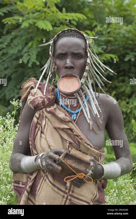 Surma woman with lip plate, Surma people, Tulgit, Omo Valley, Ethiopia ...