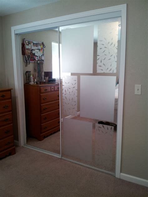 Mirrored closet doors - Hawk Haven