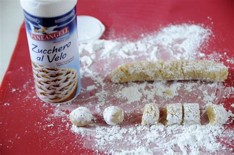 Amaretti Morbidi Come Prepararli Facilmente In Casa Rosso Fragola