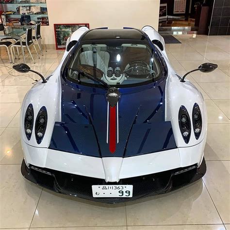 Pagani’s Instagram photo: “Italian roadster with a Japanese spirit, the Pagani Huayra Roadster ...