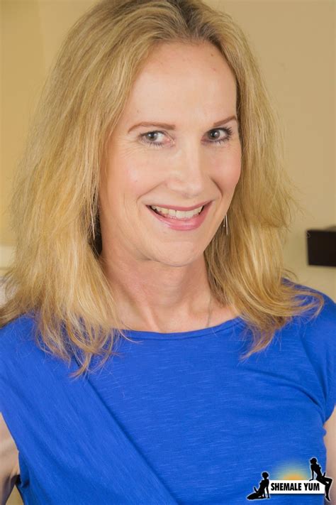 Mature Shemale Becca Benz Unveils Her Tiny Tits Her Small Dick CoedCherry