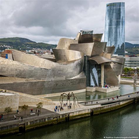 Guggenheim Museum Bilbao All You Need To Know Before You Go Off