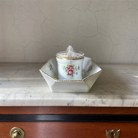 Proantic Manufacture De Boissettes Beurrier En Porcelaine D Cor