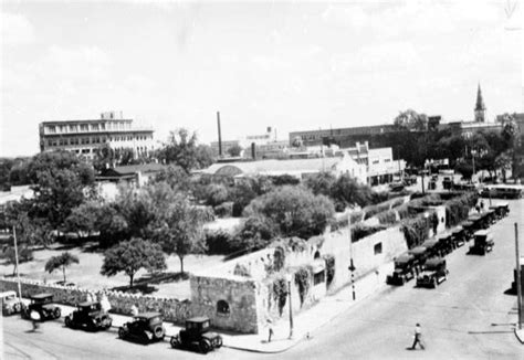 Northwest corner of Alamo Compound, San Antonio, 1924 – Bygonely