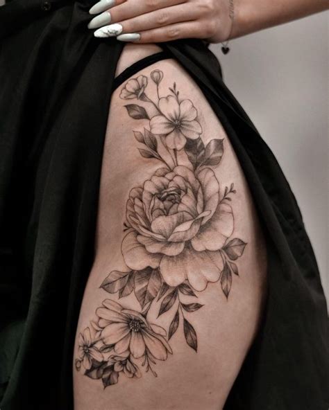 Tatuagem De Rosas Na Coxa Ideias Encantadoras Para Te Inspirar