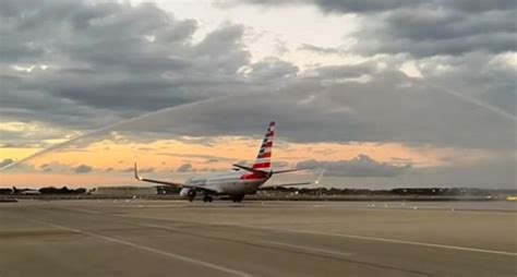 Pilots Emotional Retirement Speech Brings Plane Passengers To Tears Best Travel Tale