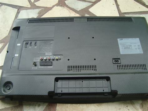 Samsung UE 28 J4100AW