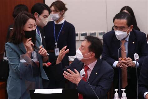 국감 첫날 감사원 文 조사·순방 논란 최대 이슈곳곳에서 난타전·파행 네이트 뉴스