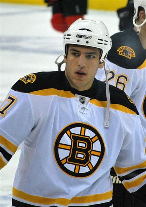 Milan Lucic Bar Fight Video: Boston Bruins Star Gets Into Altercation ...