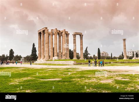 El Templo de Zeus también llamado el Olympieion o columnas del Zeus en