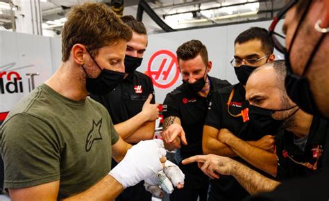 Romain Grosjean Volta Ao Circuito De Sakhir Quatro Dias Depois De