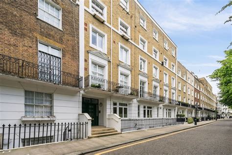 Flat To Rent In Brompton Square London Sw3 Knq012254628 Knight Frank