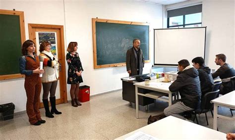 Empiezan los talleres de soldadura y albañilería en la Escuela Taller