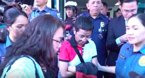 Philippine Jounalist And Duterte Critic Maria Ressa Arrested Again