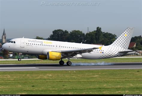 Ec Krh Vueling Airbus A Photo By Tom Mousel Id