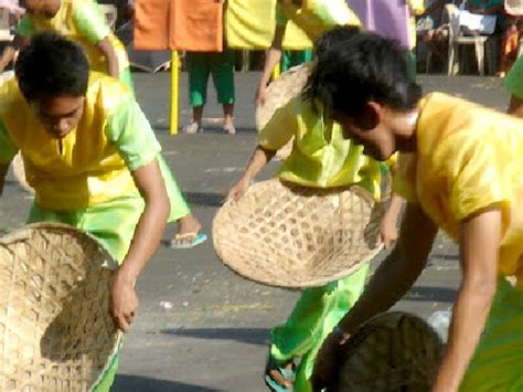 Enjoy the Mango Bamboo Festival in Pangasinan | Travel to the Philippines