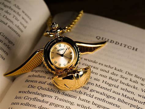 Harry Potter Goldener Schnatz Kette Mit Uhr Elbenwald