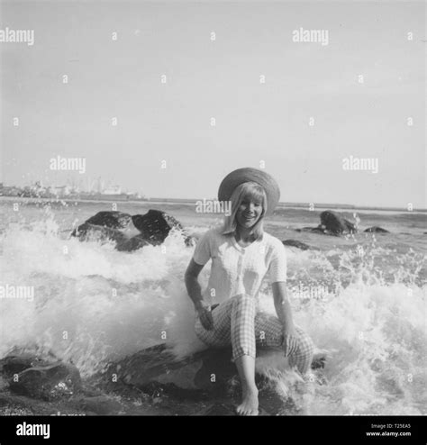 Wonderful Life 1964 Susan Hampshire Date 1964 Stock Photo Alamy