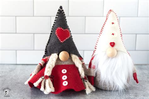 How to Make ADORABLE Boy & Girl Christmas Gnomes | Polka Dot Chair