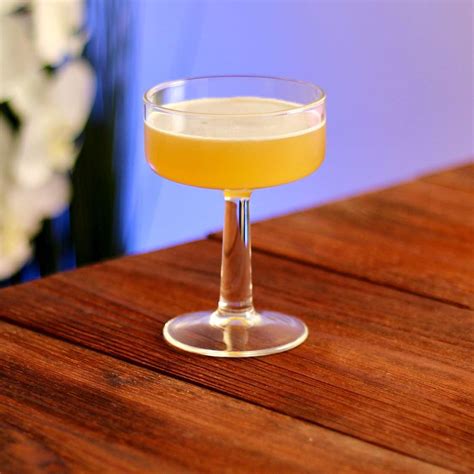 Bees Knees Original Recipe History Vintage American Cocktails