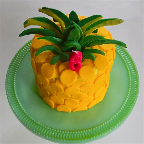 Pineapple Shaped Cake