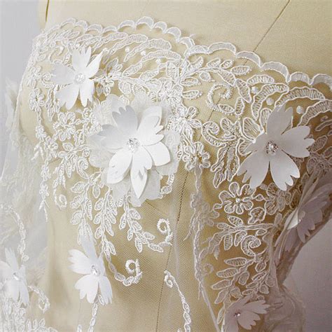 Beautiful White 3D Flower Lace Fabric Double Edge Alencon Beaded Lace