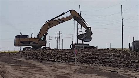 Big Digs With The Cat 390 And 374 Excavators Youtube