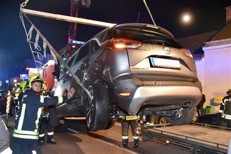 Alko Lenker Verursacht Unfall Mit Pkws Monatsrevue