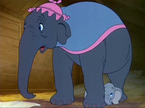 Dumbo Classic Disney Image 4612223 Fanpop