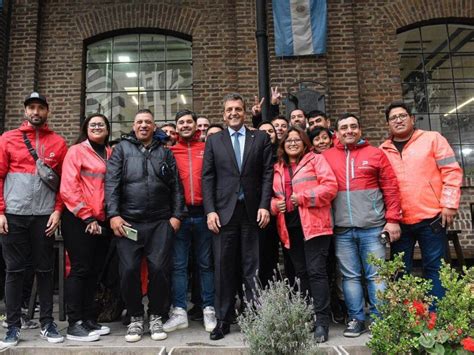 Massa Se Reunió Con Trabajadores De Delivery Y Analiza Poner En Marcha Un Plan Para Mejorar Las