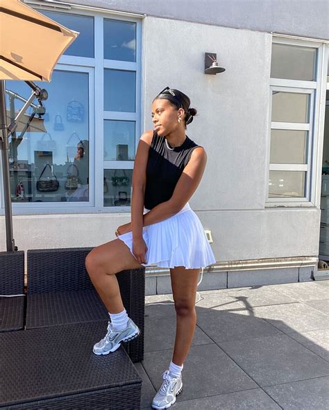 How To Style A Tennis Skirt Like A Fashion Pro In 2022 Purewow