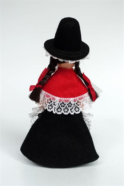 Wales National Costume Doll | National costume dolls from all over the ...