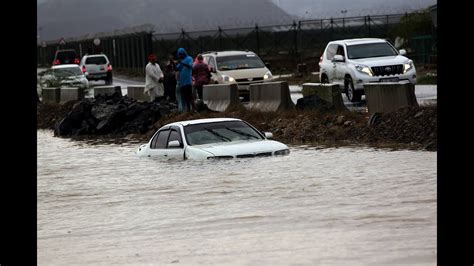 Rain In Uae Youtube