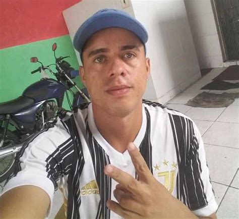 Expressopb Jovem Morto A Tiros Em Pra A P Blica De Bairro De Jo O