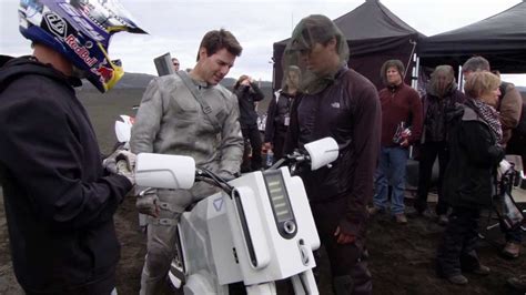 Behind the scenes from the movie oblivion : r/Moviesinthemaking