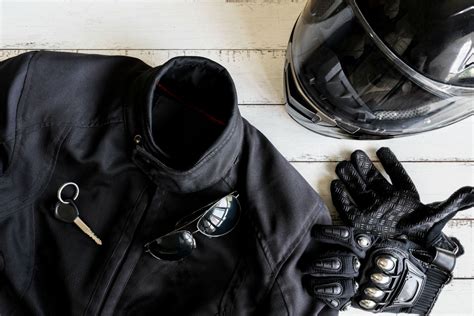 Accessoires Indispensables Pour Une Moto Le Mag Conso