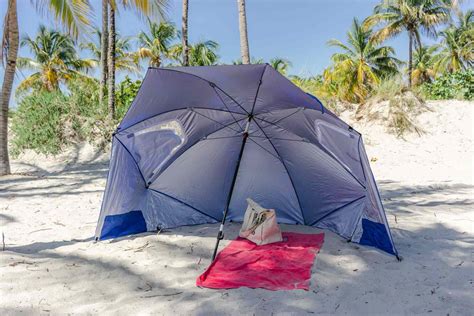 ultimate guide  choosing  perfect sun umbrella   beach