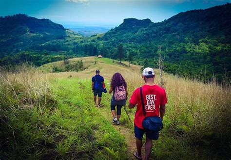 Hiking in Fiji | Calf-stretching Trails for every level – FJ