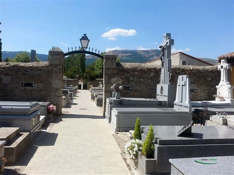 Cementerio Municipal De San Lorenzo De El Escorial Entre Piedras Y