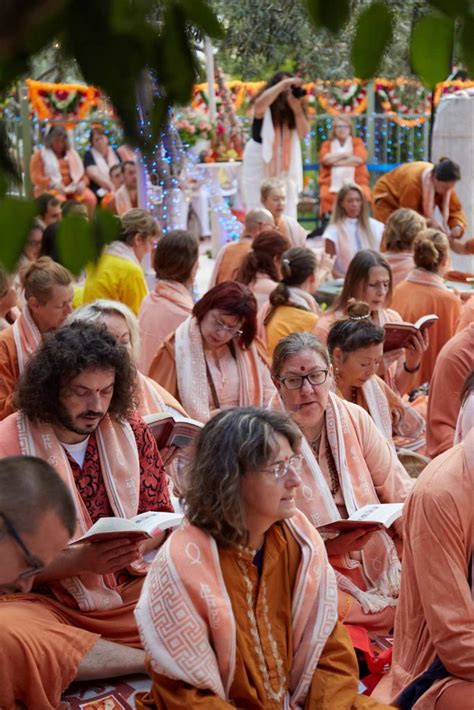 Ashram Life And Yogic Lifestyle Satyanandashram Hellas