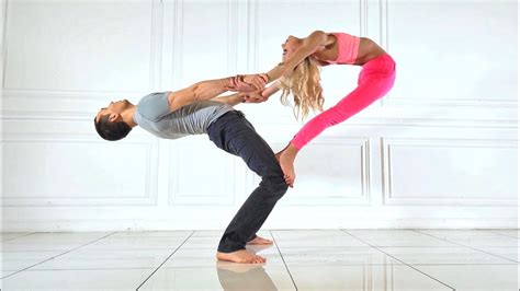 Acrobatic Duet Pair Stretching Contortion Youtube